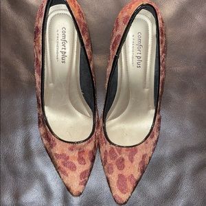 Comfort Plus by Predictions Animal print heels